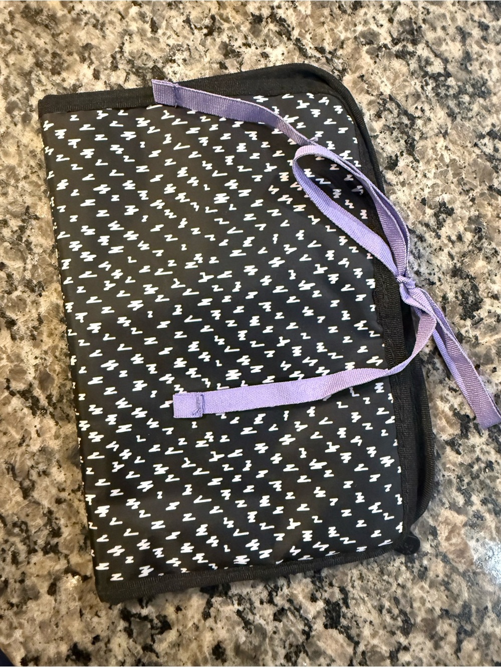 thirty-one Black & White Patterned Cosmetic Case with Lavender Tie